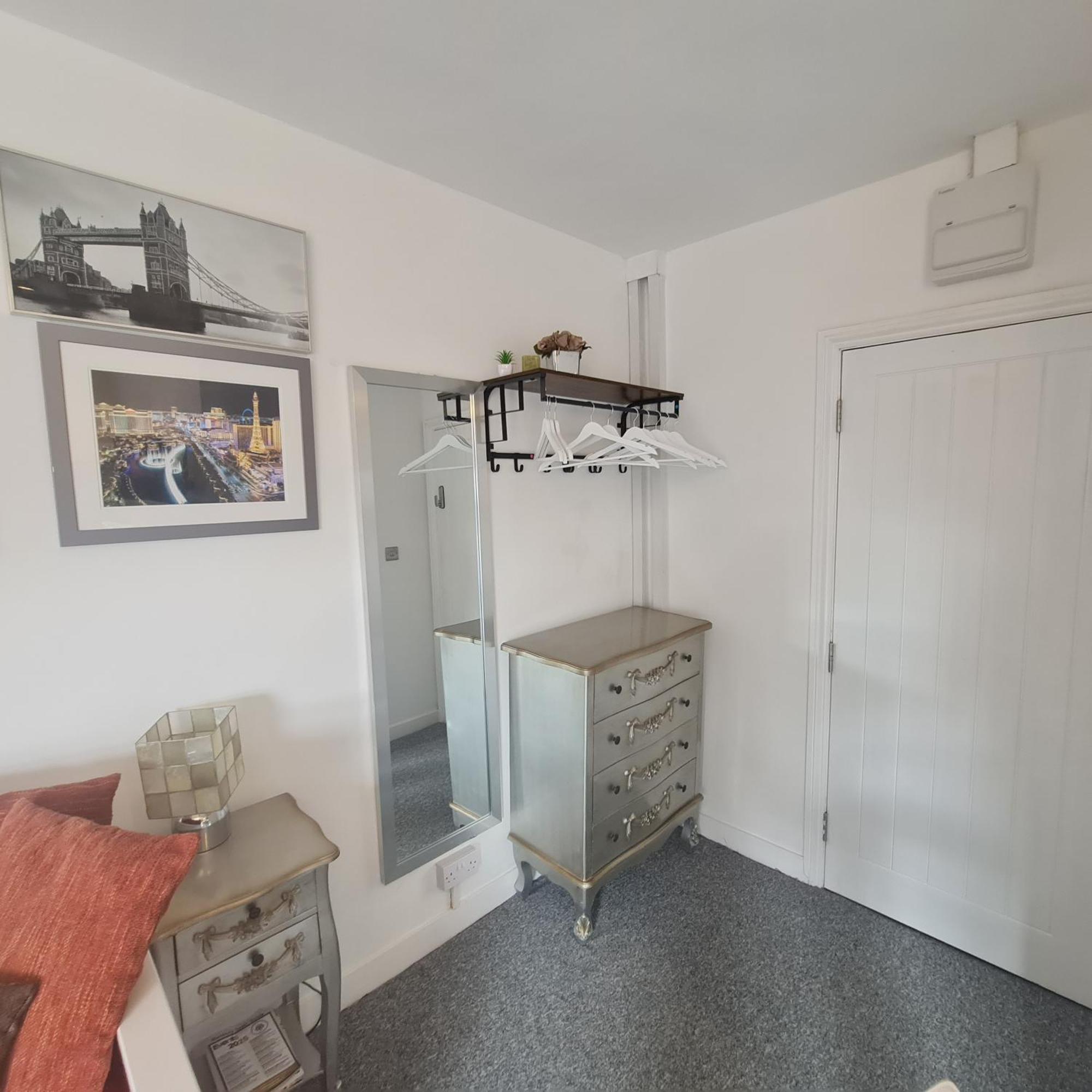 West Street Studios, Free Wifi, Free Parking, Washer Dryer Apartment